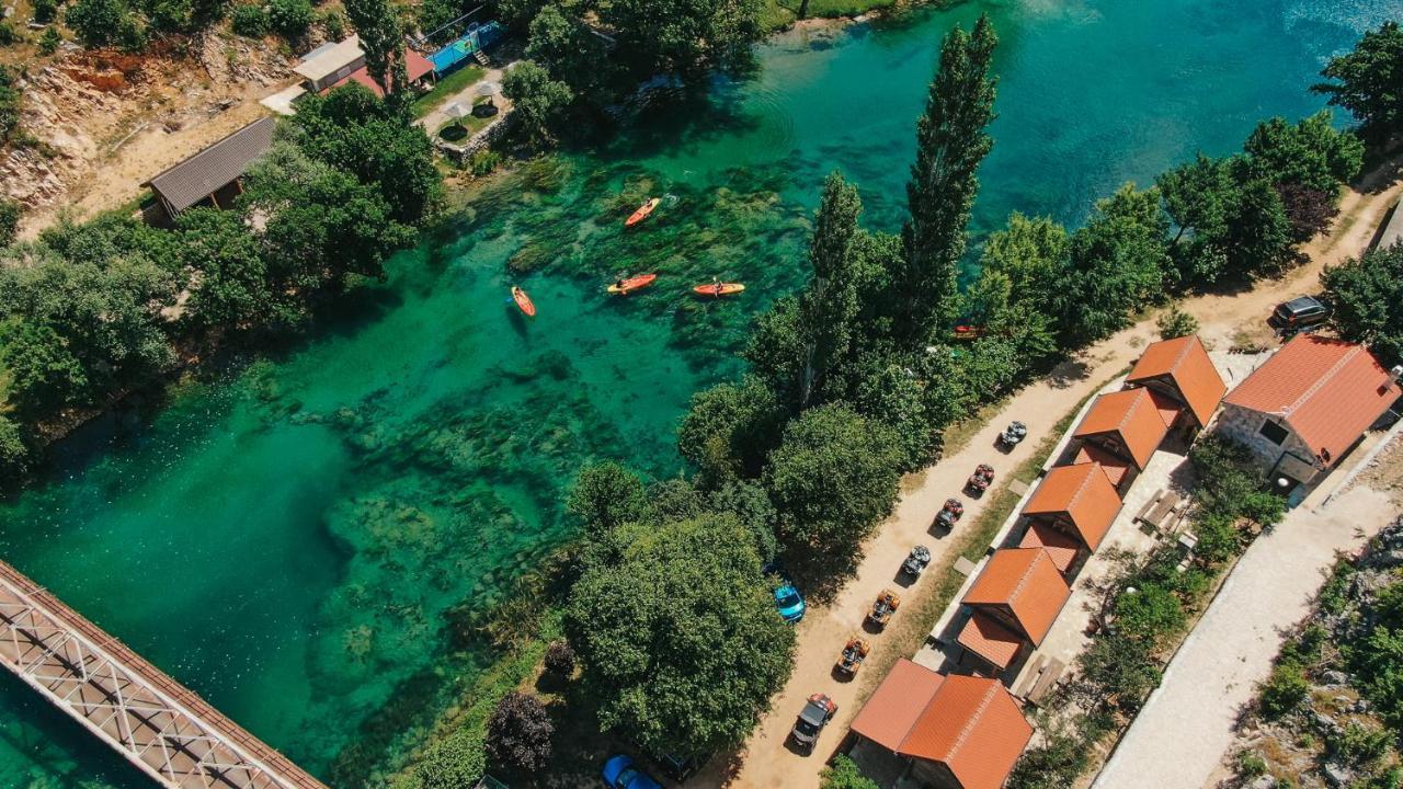 River Huts Zrmanja โอเบรอควาซ ภายนอก รูปภาพ